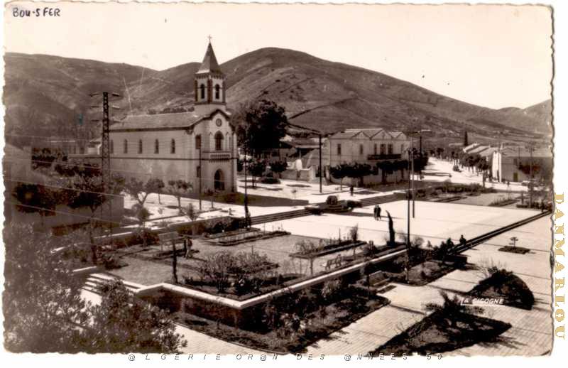 25 Bou Sfer la place et l eglise 1.JPG